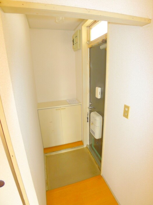 物件内観写真15　(玄関)