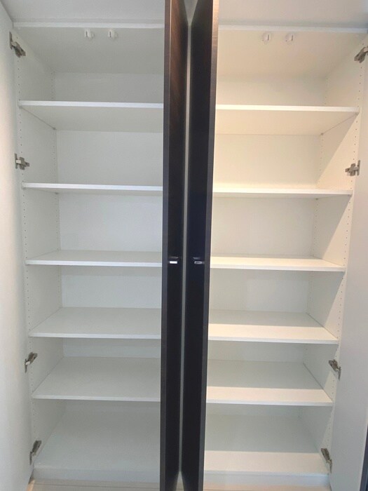 物件内観写真10　(収納)