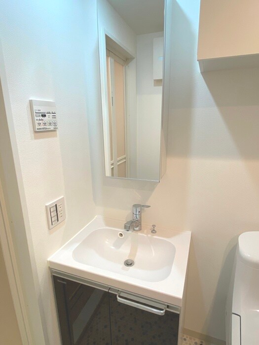 物件内観写真13　(洗面)