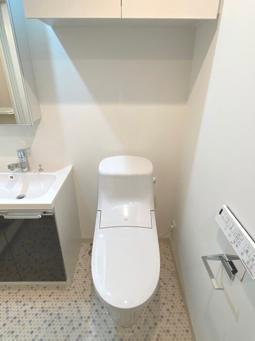 物件内観写真14　(トイレ)