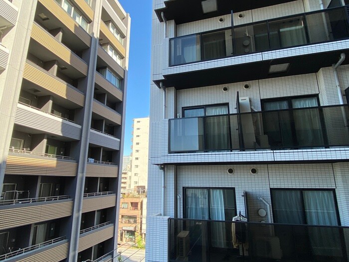 物件内観写真18　(室内からの展望)