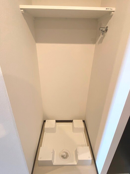 物件内観写真19　(洗濯機置場)