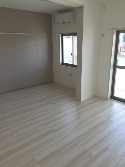 物件内観写真12　(居室)