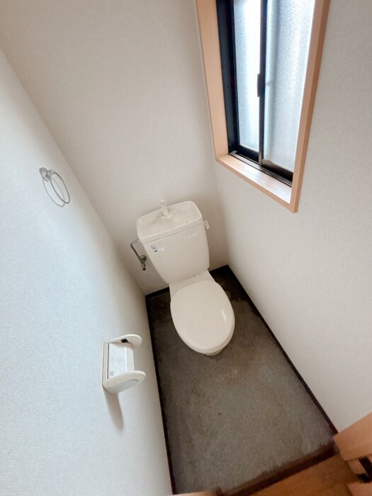 物件内観写真12　(トイレ)