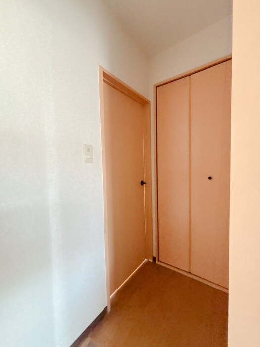 物件内観写真16　(廊下)