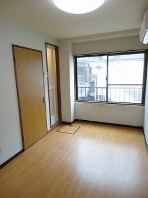 物件内観写真14　(居室)