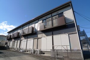 小岩井ハイツ外観写真