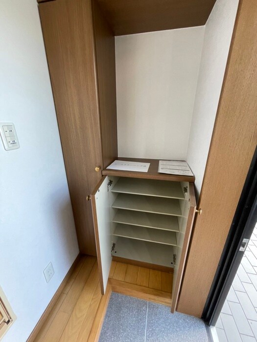 物件内観写真14　(靴箱)