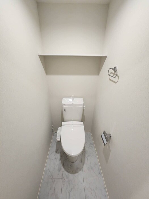 物件内観写真11　(トイレ)