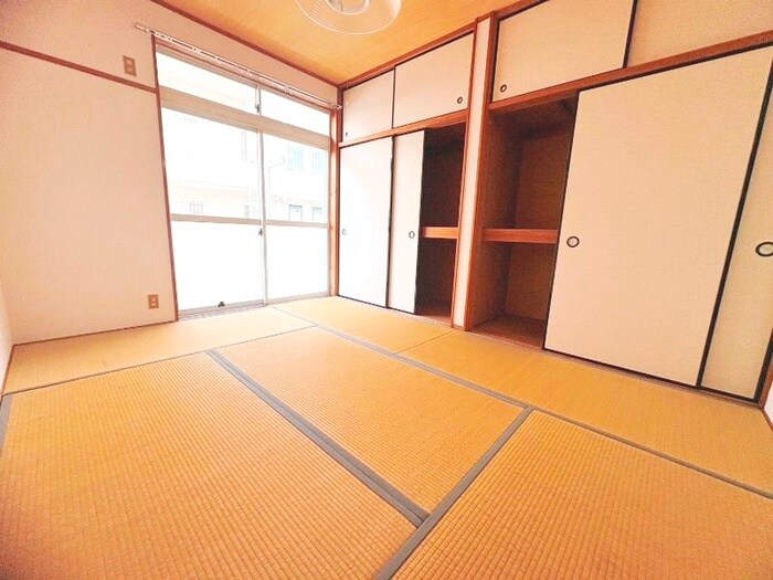 物件内観写真8　(居室)