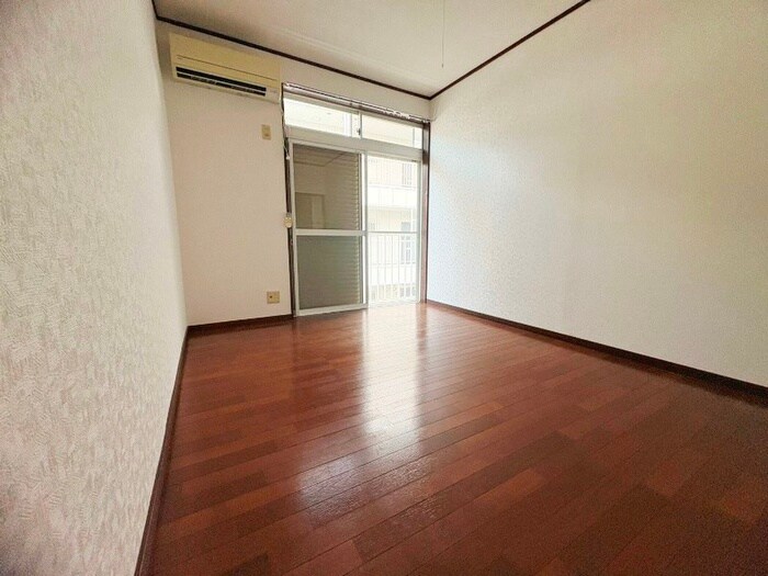 物件内観写真11　(居室)