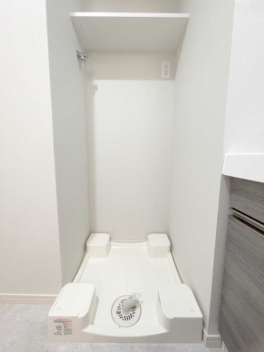 物件内観写真13　(洗濯機置場)