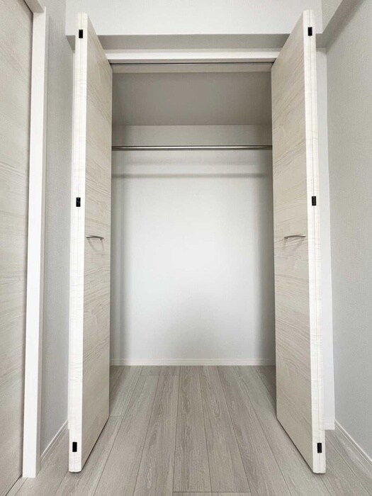 物件内観写真15　(収納)