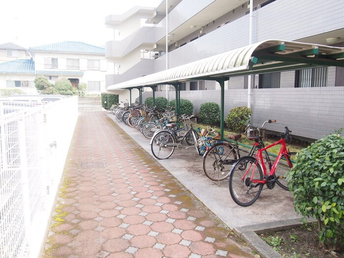 物件外観写真3　(駐輪場)