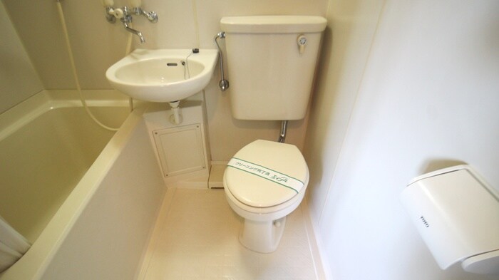 物件内観写真12　(トイレ)