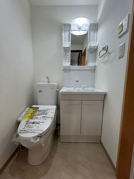 物件内観写真17　(洗面)