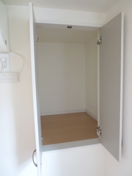 物件内観写真11　(収納)