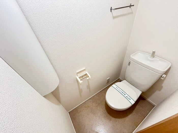 物件内観写真17　(トイレ)