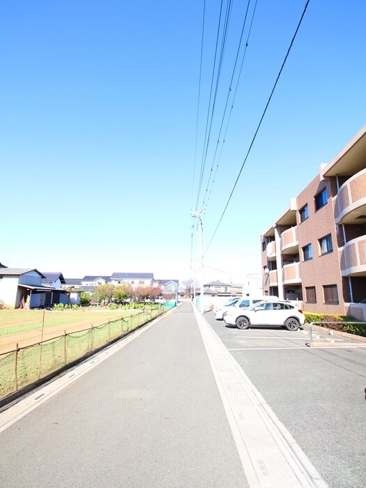 物件外観写真3　(周辺環境)