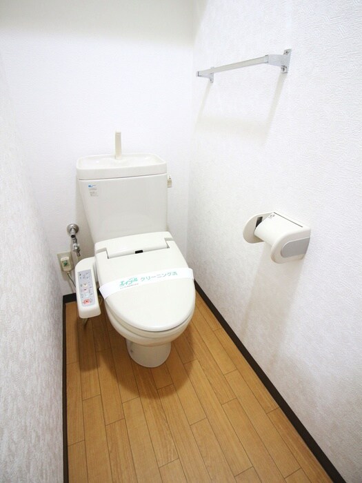 物件内観写真15　(トイレ)