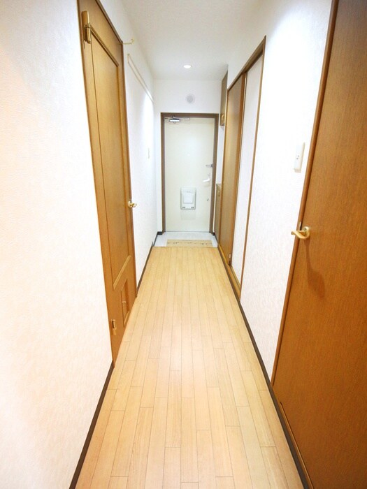 物件内観写真19　(廊下)