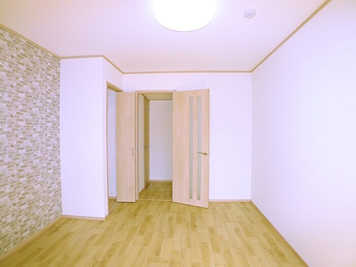 物件内観写真10　(居室)
