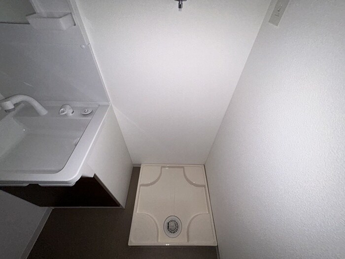 物件内観写真9　(洗濯機置場)