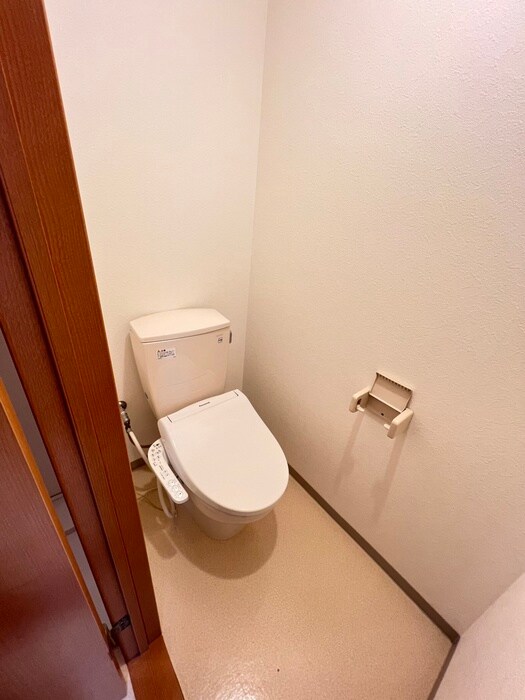 物件内観写真12　(トイレ)