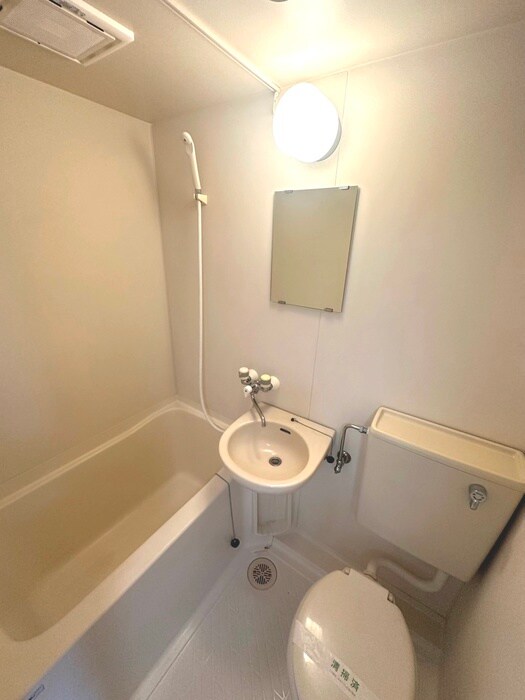 物件内観写真11　(バス／シャワールーム等)