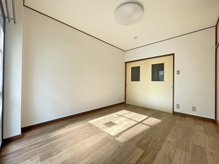 物件内観写真10　(居室)