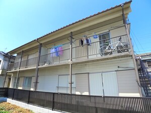 アイエスハウス２外観写真