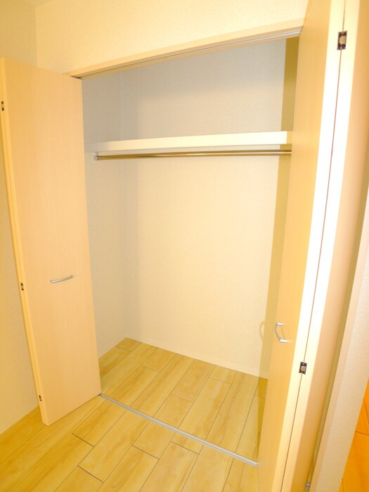 物件内観写真10　(収納)