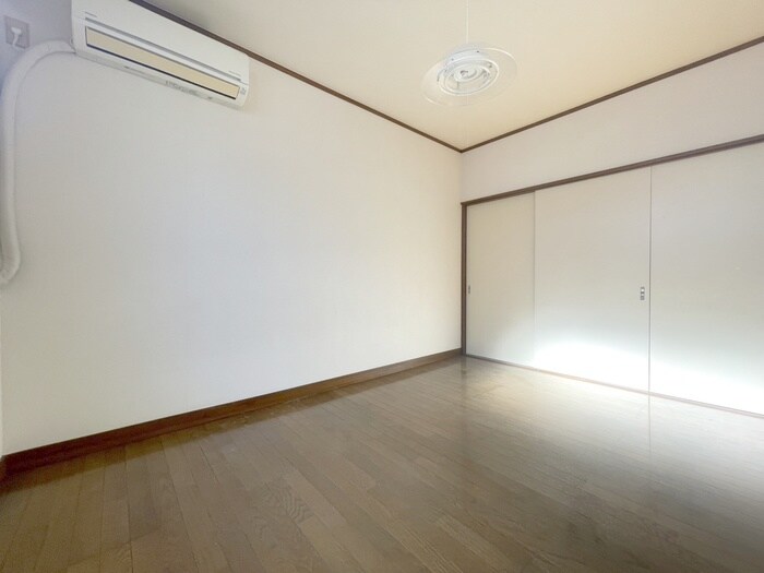 物件内観写真8　(居室)