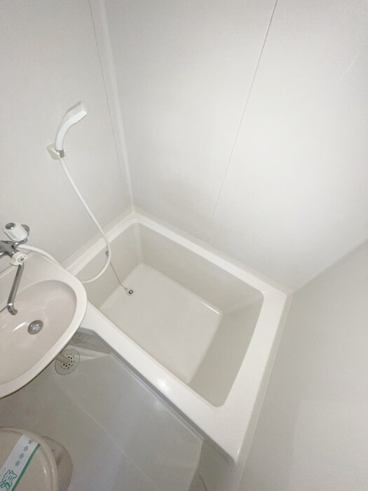 スコラハウス前原のバス