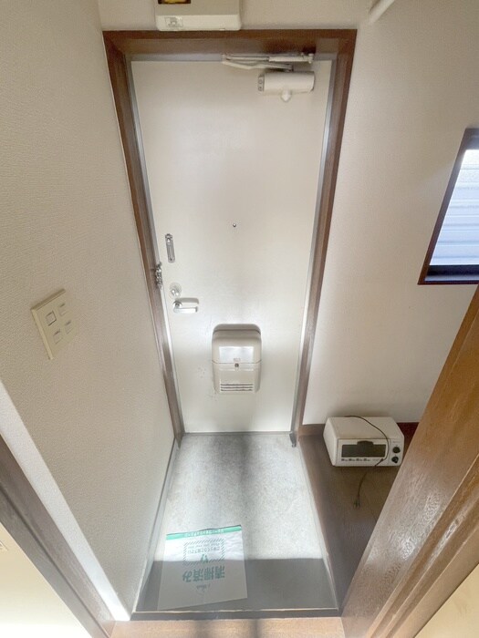 スコラハウス前原の玄関