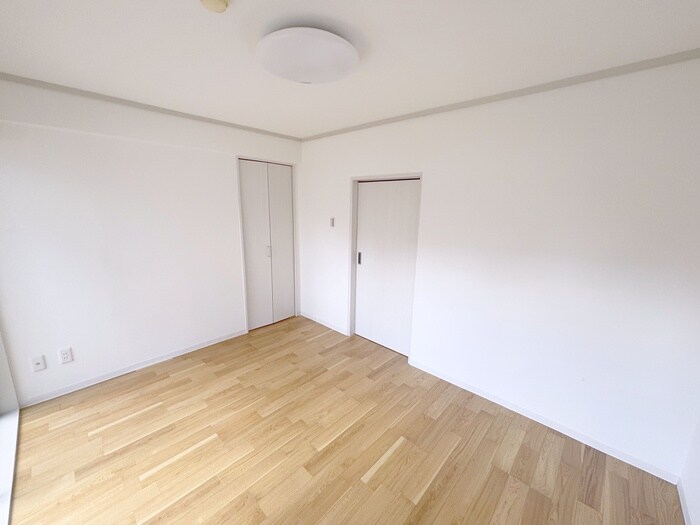 物件内観写真6　(居室)