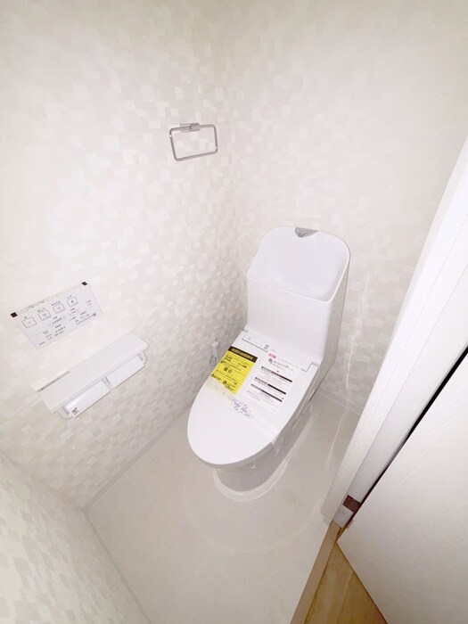 物件内観写真11　(トイレ)