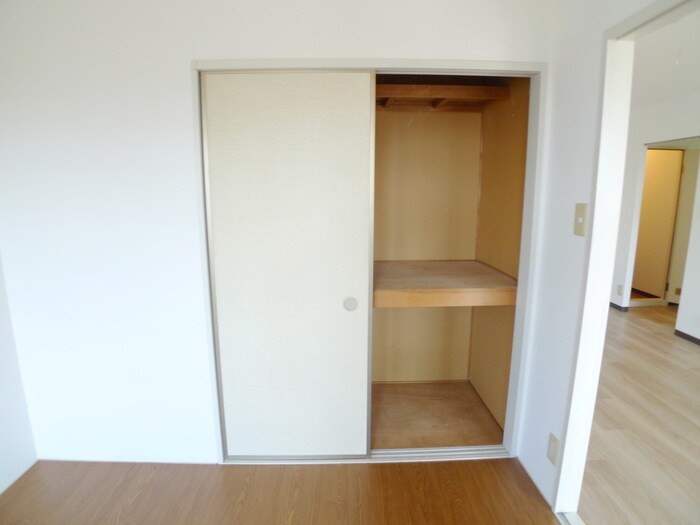 物件内観写真13　(収納)