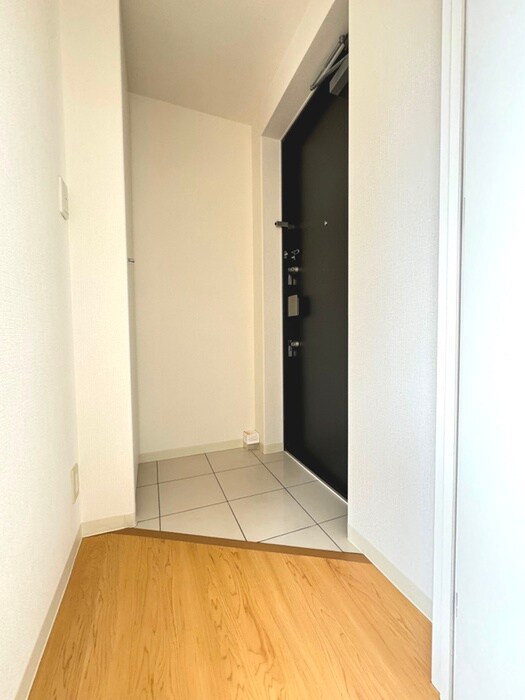 物件内観写真17　(玄関)