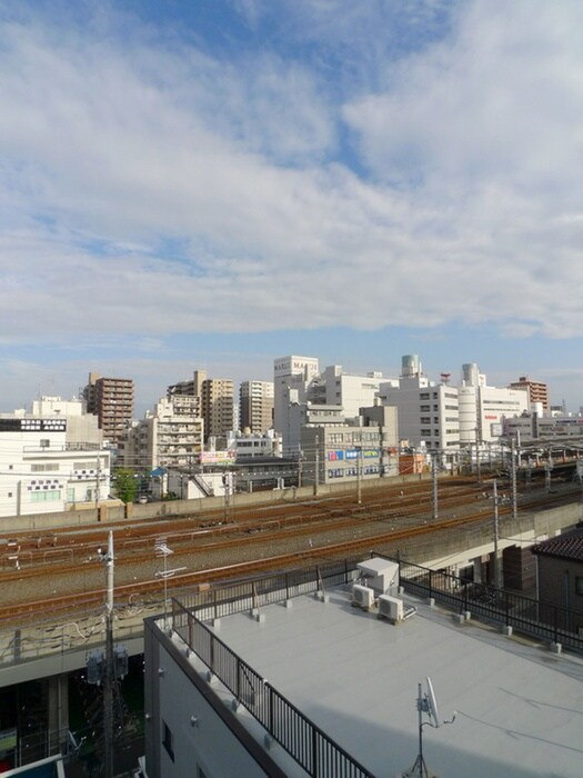 物件内観写真22　(室内からの展望)