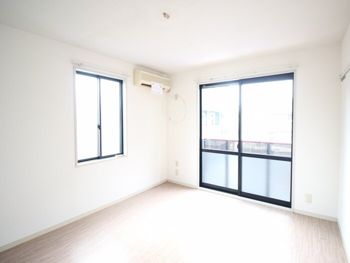 物件内観写真6　(居室)