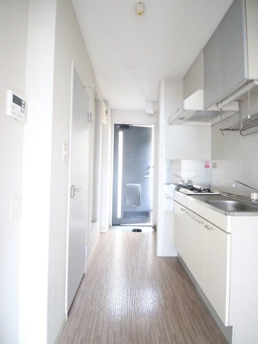 物件内観写真16　(廊下)