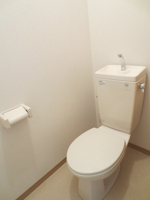 物件内観写真14　(トイレ)