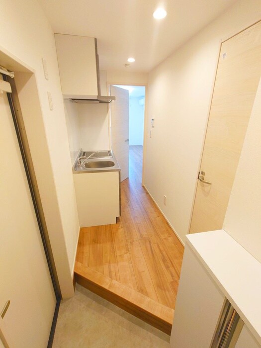 物件内観写真14　(廊下)