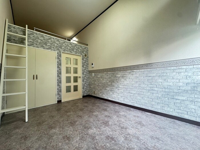 物件内観写真9　(居室)