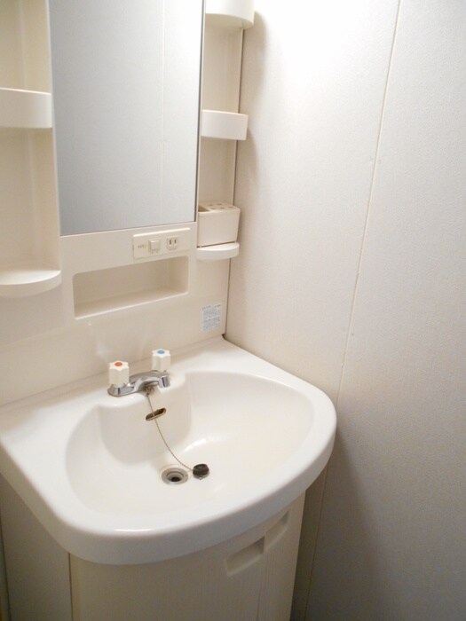 物件内観写真9　(洗面)