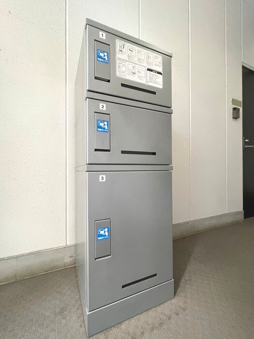 物件外観写真4　(建物設備)