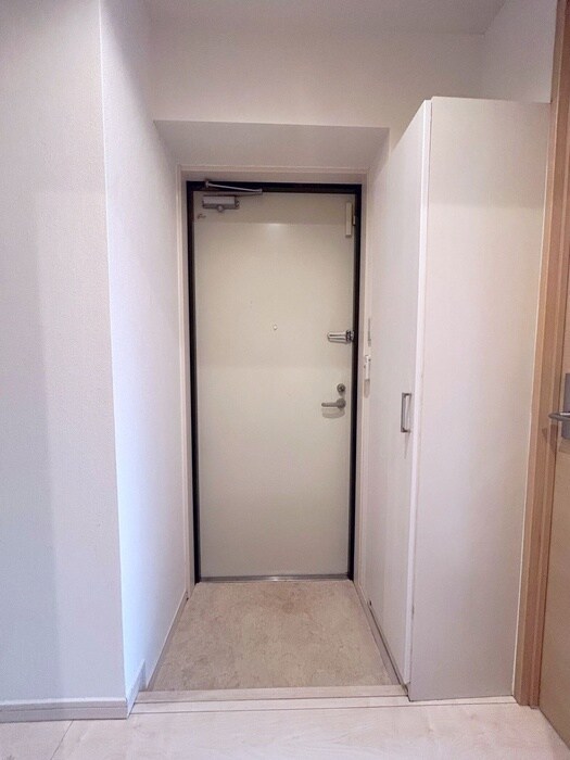 物件内観写真17　(玄関)