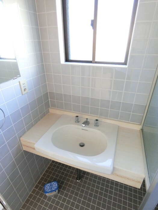 物件内観写真13　(洗面)
