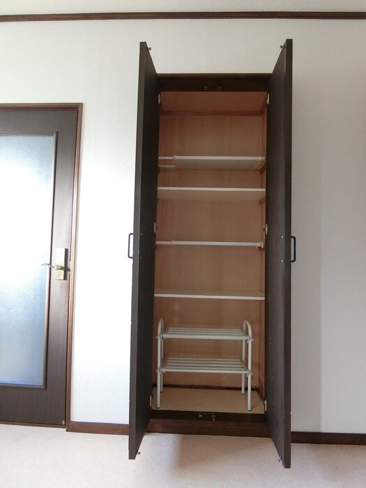 物件内観写真18　(収納)